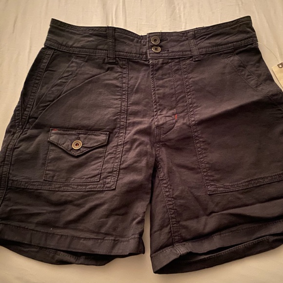 Anthropologie size 25 the wanderer shorts. Carbon/black color - Picture 2 of 9